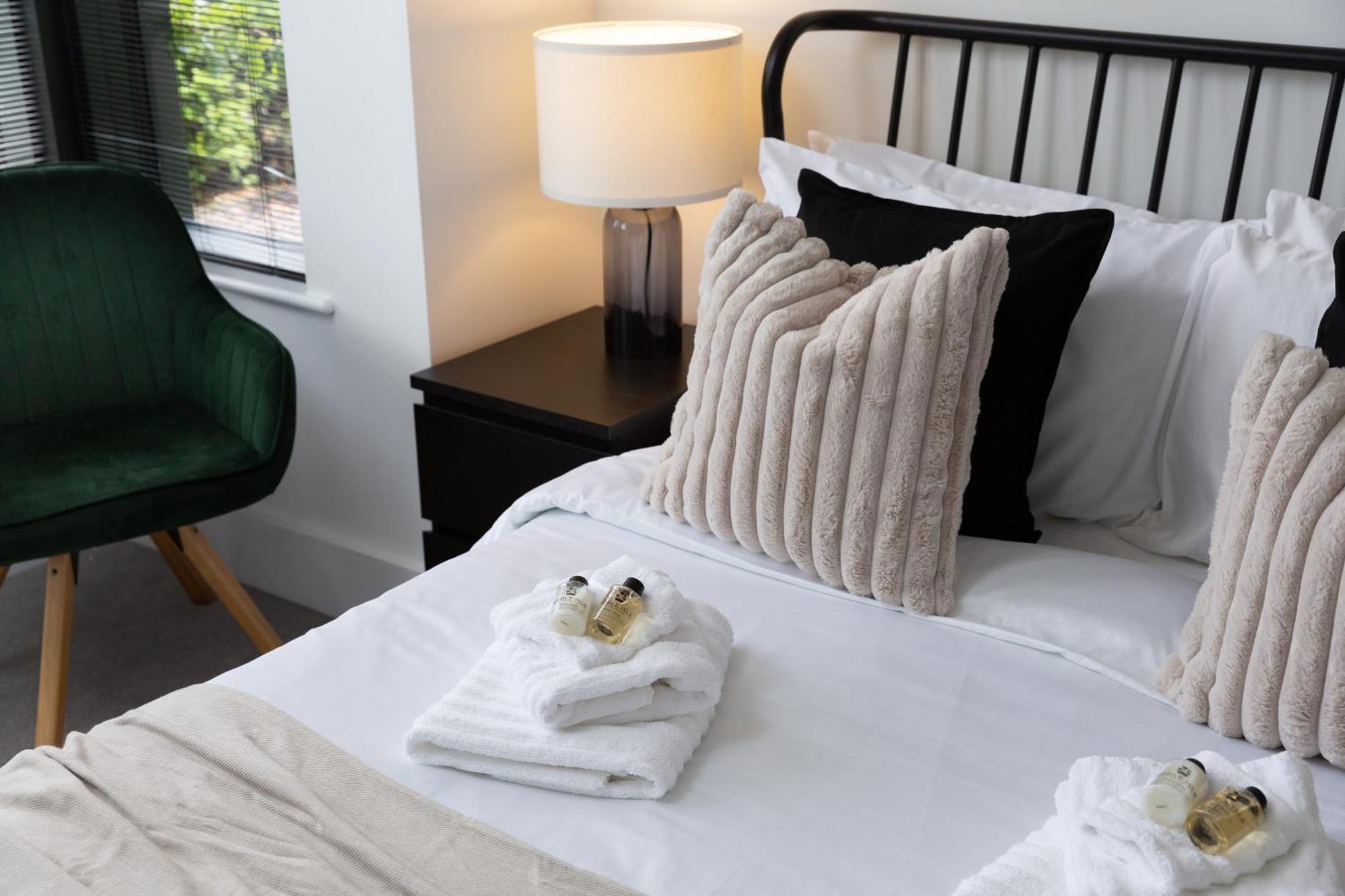 London Mews, Modern Apartment - Sleeps 4 York Zewnętrze zdjęcie
