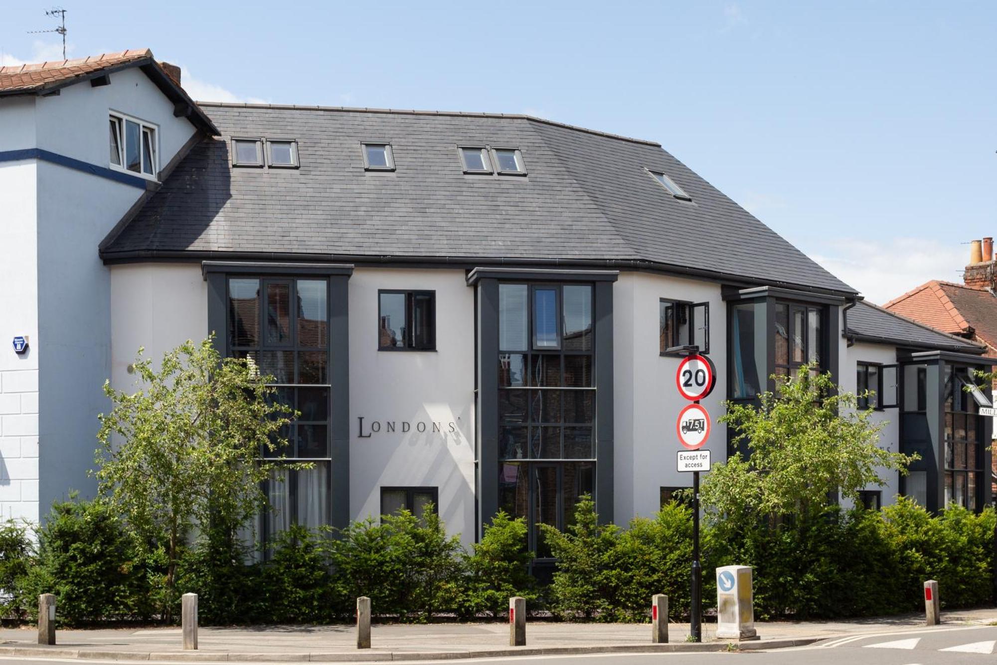 London Mews, Modern Apartment - Sleeps 4 York Zewnętrze zdjęcie